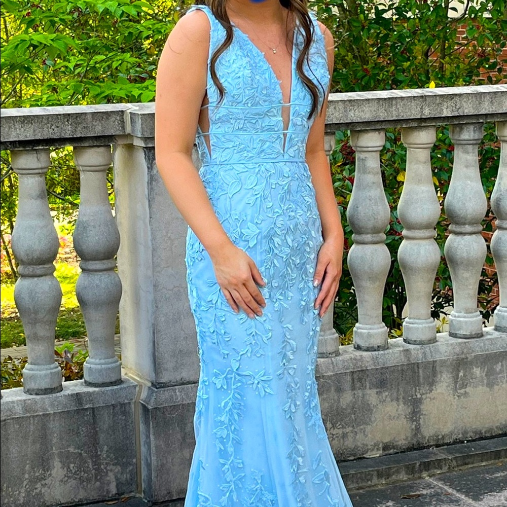 Classy Sherri Hill Prom, Hoco, or bridesmaid dress, ice blue, lace and train.